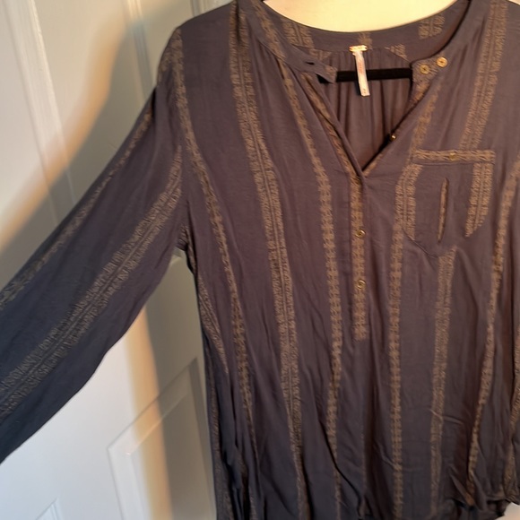 Free People womens size M Bohemian blouse dusty dark blue - Picture 4 of 5